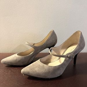 Via Spiga Gray Suede Mary Jane Heels, 6.5